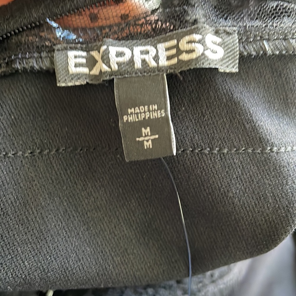 Express Dress - Picture 10 of 11